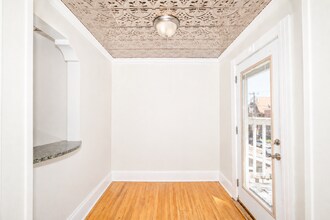 114 E Johnson St in Madison, WI - Building Photo - Building Photo