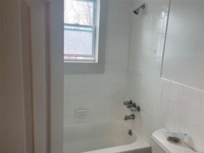 27 N Rte 303 in Congers, NY - Building Photo - Building Photo