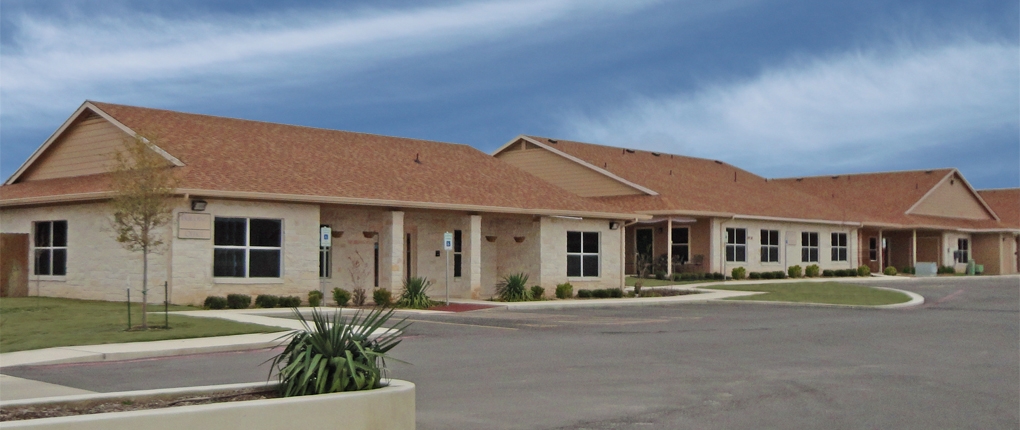 Gardens at Clearwater in Kerrville, TX - Building Photo