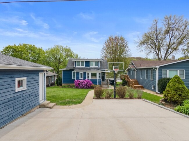 2405 Grove Ln in Cary, IL - Building Photo - Building Photo