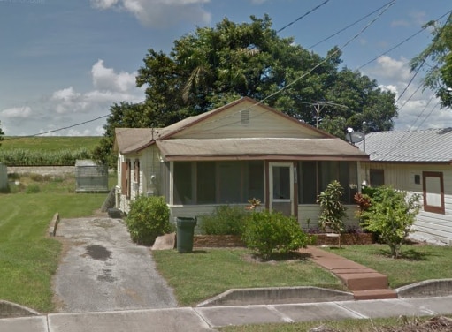 property at 12315 Lakeshore Dr