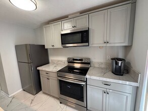 4881 Collwood Blvd in San Diego, CA - Building Photo - Building Photo