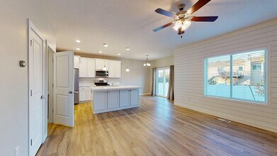 717 W 12260 S in Draper, UT - Building Photo - Building Photo