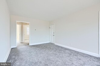 5626 Midwood Ave in Baltimore, MD - Building Photo - Building Photo