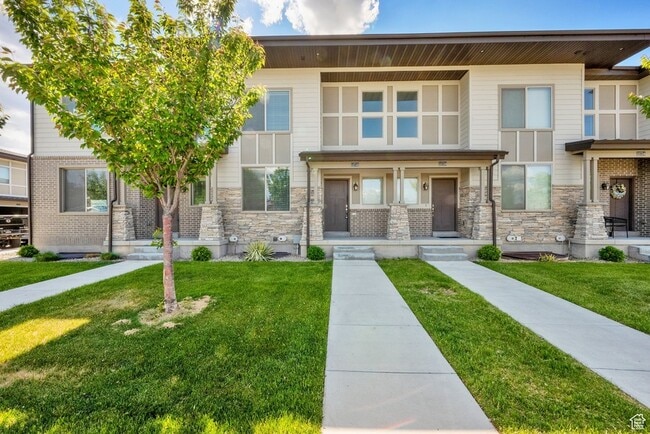 12732 S 1630 W in Riverton, UT - Building Photo - Building Photo