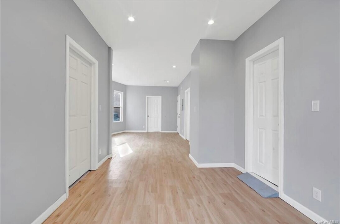 15 Cortlandt St in Mount Vernon, NY - Building Photo