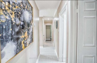 8 McCulla Ave in Brampton, ON - Building Photo - Building Photo