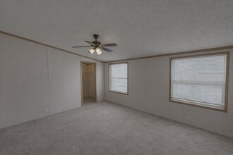 307 Basket Branch in Oxford, MI - Building Photo - Building Photo