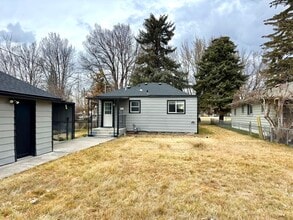 2352 Reclamation Ave in Klamath Falls, OR - Building Photo - Building Photo