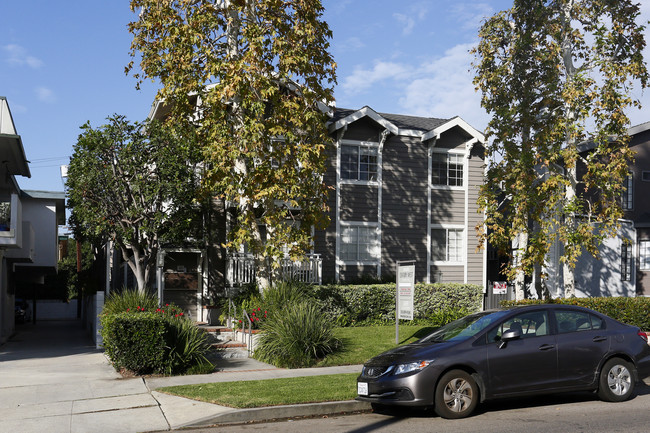 3619 Clarington Ave in Los Angeles, CA - Building Photo - Building Photo