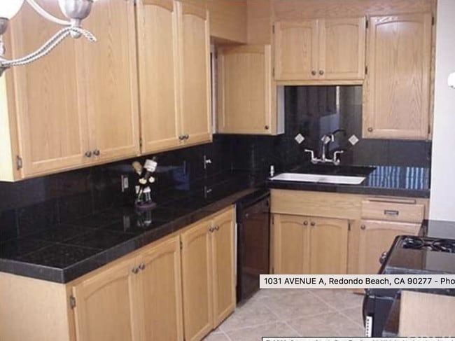 1031 Avenue A in Redondo Beach, CA - Building Photo - Building Photo