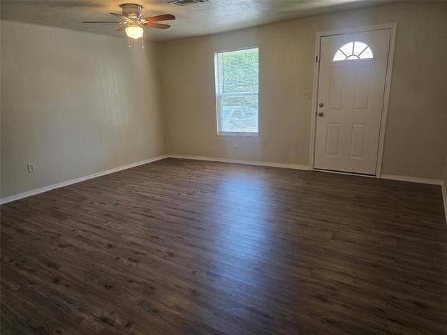 217 E 3rd St in Keene, TX - Building Photo - Building Photo