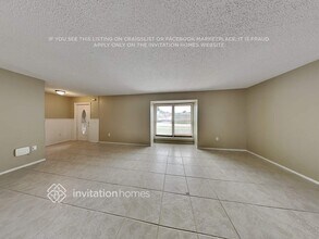 11385 NW 41st St in Sunrise, FL - Building Photo - Building Photo