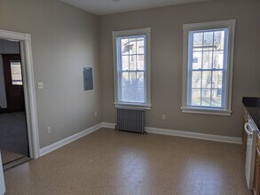 418 Main St, Unit 1st Fl in Tatamy, PA - Building Photo - Building Photo