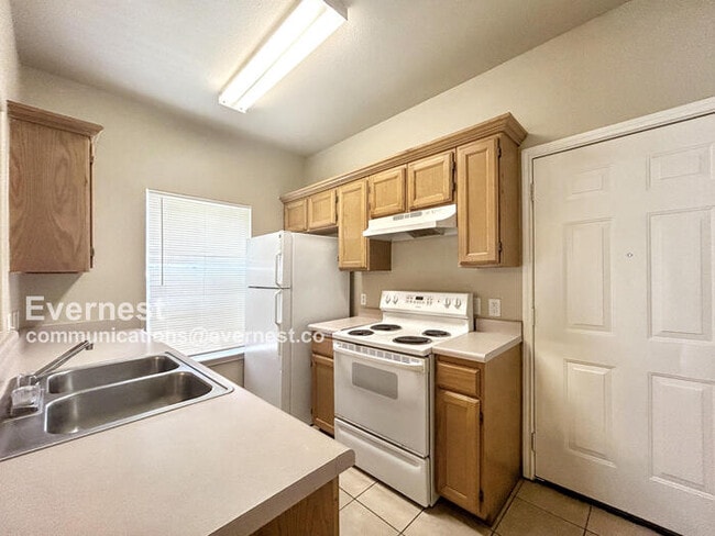 3017 Douglas Fir Dr in New Braunfels, TX - Building Photo - Building Photo