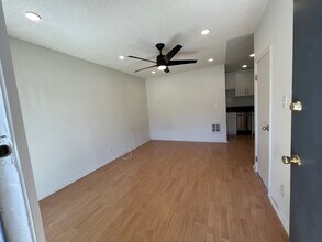 3746 S Canfield Ave, Unit 1 in Los Angeles, CA - Foto de edificio - Building Photo