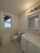 5 Lowell Cir, Unit 1 in Somerville, MA - Foto de edificio - Building Photo