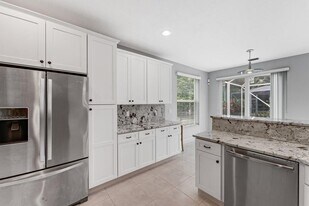 1019 Egret Cir N in Jupiter, FL - Building Photo