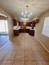 1650 Shirley Cir in Beaumont, TX - Foto de edificio - Building Photo