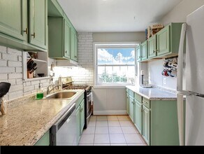 2327 Glendale Terrace in Alexandria, VA - Building Photo - Building Photo