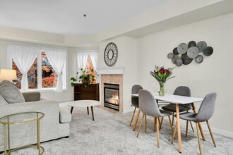 4847 California Ave SW, Unit #205 in Seattle, WA - Building Photo - Building Photo