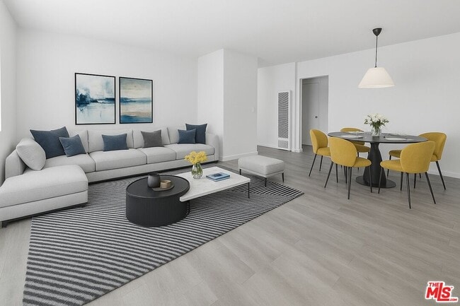 property at 1446 Cochran Ave