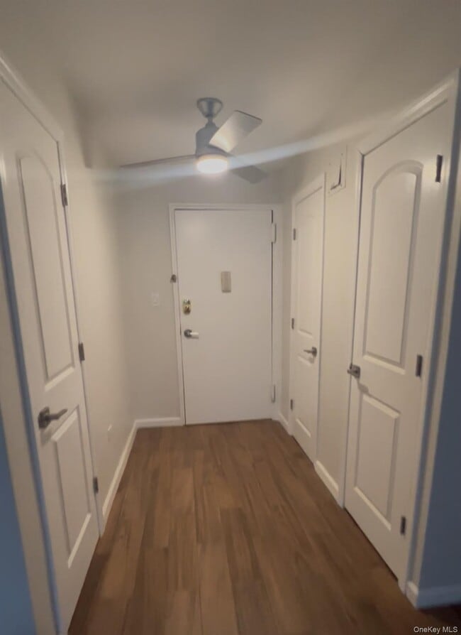 55 Austin Pl in Staten Island, NY - Building Photo - Building Photo