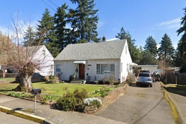 property at 122 SE 124th Ave