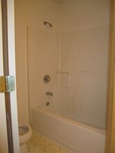 151 Dallas Rd, Unit 151 in Goldsboro, NC - Foto de edificio - Building Photo