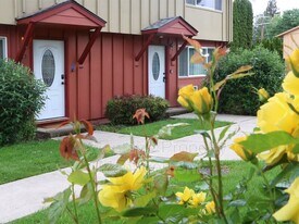 1250 NW 23rd St in Corvallis, OR - Building Photo