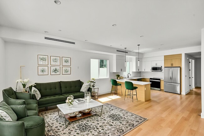 property at 5022 Cahuenga Blvd