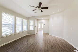 26126 Cypresswood Dr in Spring, TX - Building Photo - Building Photo