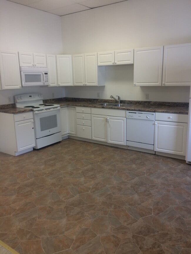 208 Center St in Wimbledon, ND - Building Photo - Building Photo