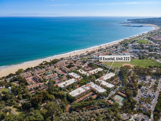 222 Por La Mar Cir in Santa Barbara, CA - Building Photo - Building Photo