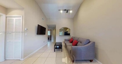 2921 SE 13th Rd, Unit 20439 in Homestead, FL - Building Photo - Building Photo