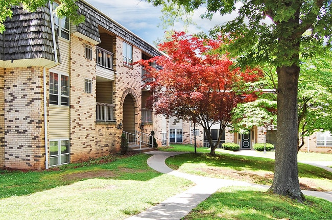 Stony Run at the Stockade Apartments