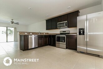 8263 Silverbell Loop in Brooksville, FL - Building Photo - Building Photo