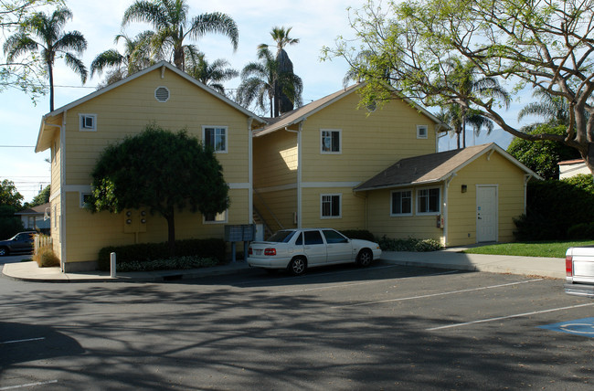 Cottage Gardens Apartments in Santa Barbara, CA - Building Photo - Building Photo