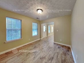 902 Vernon Dr in Mcdonough, GA - Foto de edificio - Building Photo