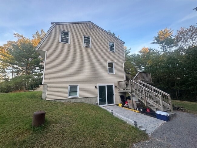 152 Porcupine Cir in Salem, NH - Building Photo - Building Photo