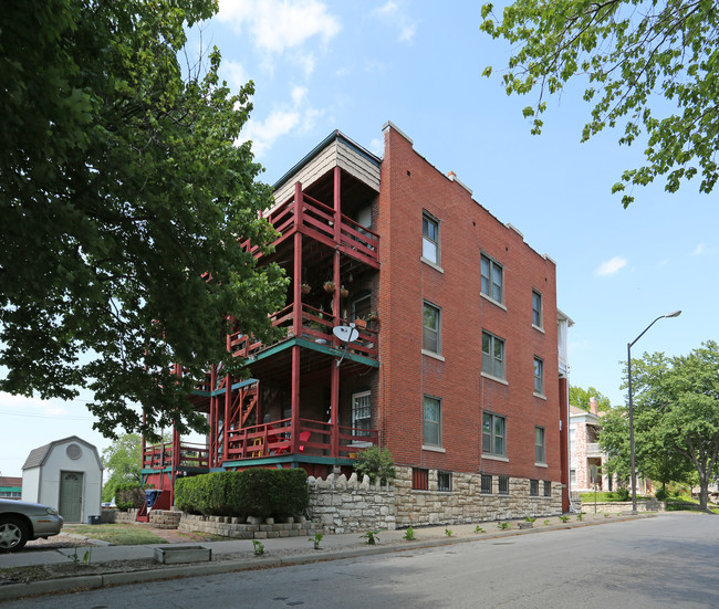 524 Holmes St in Kansas City, MO - Building Photo - Building Photo