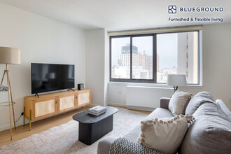 1 Union Square South, Unit FL17-ID1174 in New York, NY - Building Photo - Building Photo