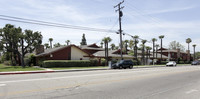 301-315 N Acacia Ave in Fullerton, CA - Building Photo - Building Photo