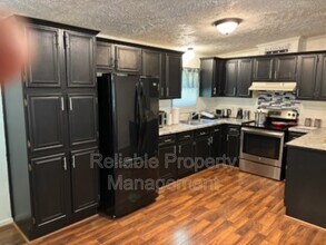 4321 On Track Rd in Raleigh, NC - Building Photo - Building Photo