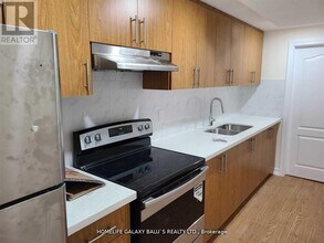 4 Malborough Rd in Markham, ON - Building Photo - Building Photo