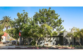 1520 Andalusia Ave in Venice, CA - Foto de edificio - Building Photo