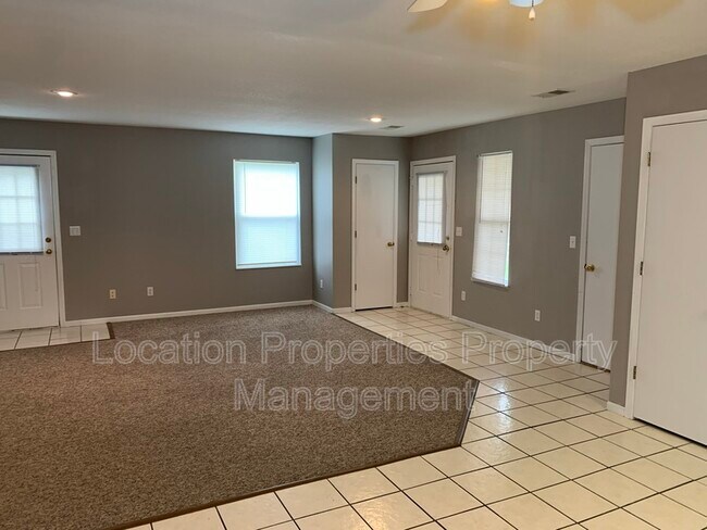 947 E Wildcat Run St in Gardner, KS - Building Photo - Building Photo