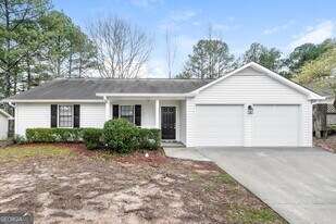 620 Wayside Dr in Lawrenceville, GA - Building Photo