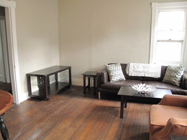 311 Dryden Rd, Unit 5 in Ithaca, NY - Building Photo - Building Photo
