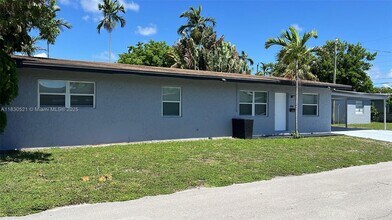 1524 S 24th Ct in Hollywood, FL - Building Photo - Building Photo